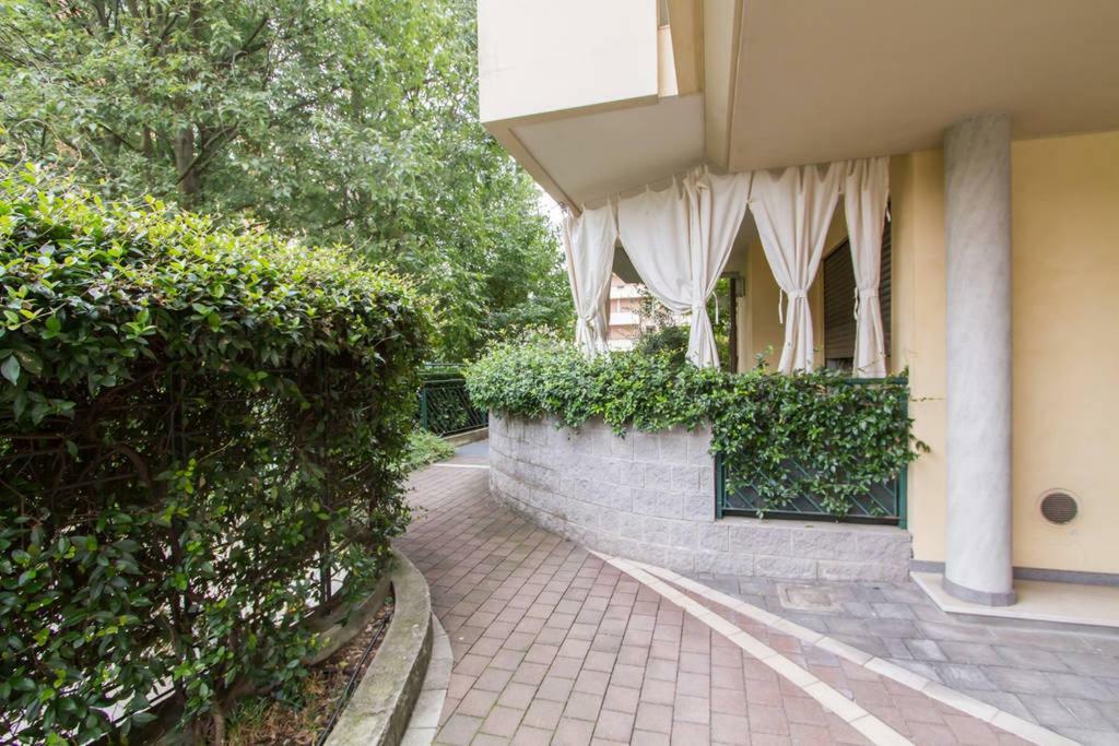 Parco Di Monza Apartment Eksteriør bilde